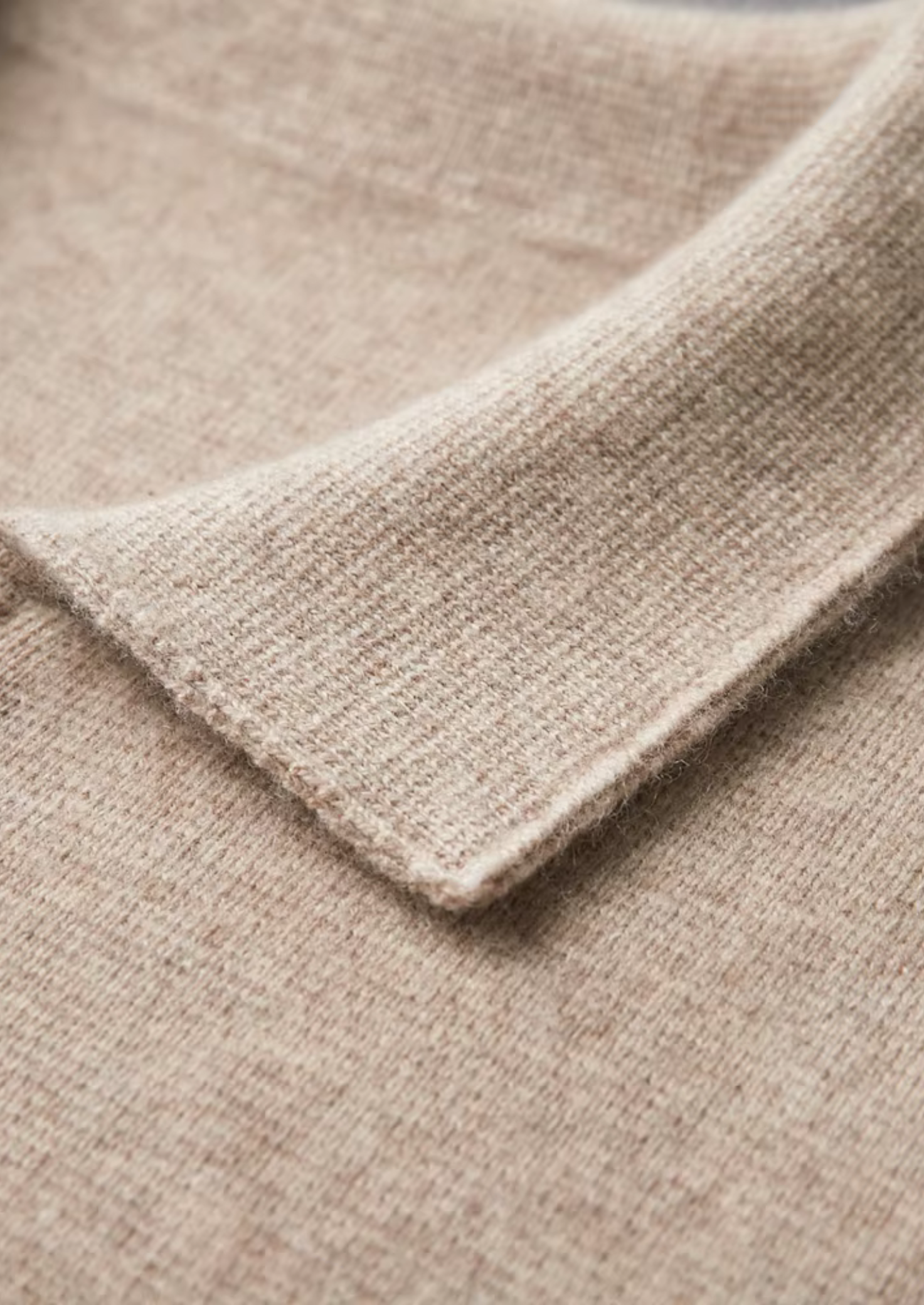 Cardigan Polo con Zip in Lana Merino Extra Fine